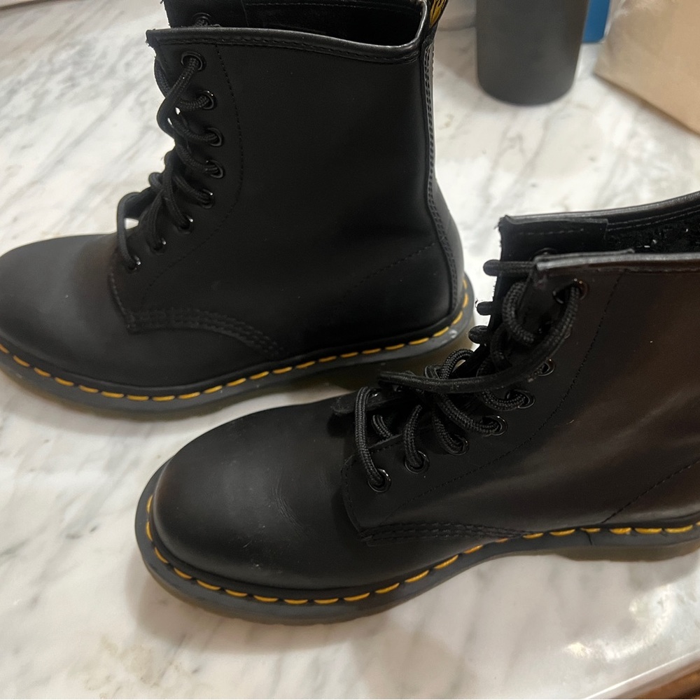 Dr. Martens Almost Mint!! - image 3